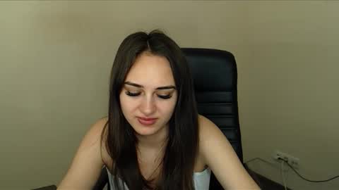 Gemma online show from November 13, 1:10 pm