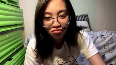 Yuki online show from February 10, 1:36 pm