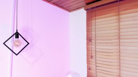 Sofia online show from December 17, 3:44 am