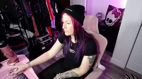 Genny Rock   and  online show from October 26, 1:45 am