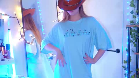 GentleRossi online show from November 8, 5:51 pm