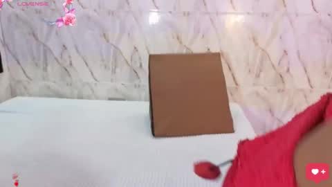 Georgina  online show from October 12, 1:02 pm