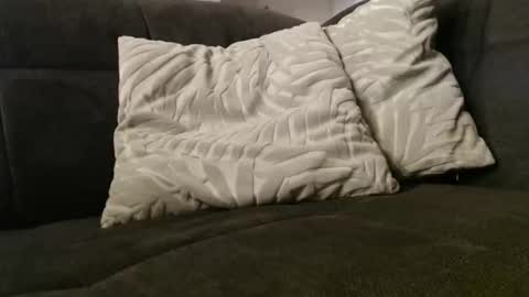 germanbitch2003 online show from December 21, 6:45 pm