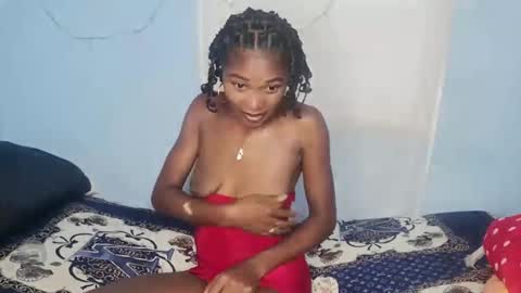 gggloria online show from February 6, 7:50 pm