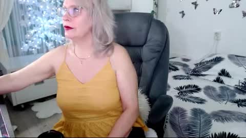 Ghertrudequeen online show from March 21, 5:12 am