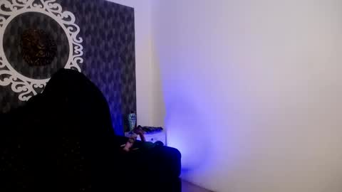 Snapshot of ghost__girl_ chatting on October 14, 3:31 am Your Girl online show from October 14, 3:31 am