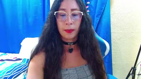 Gia  online show from June 1, 10:54 pm
