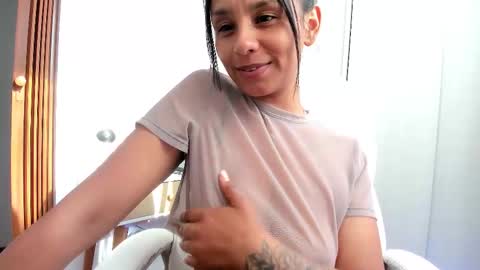 Snapshot of gia_mod chatting on October 1, 8:58 pm gia_mod online show from October 1, 8:58 pm