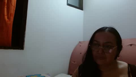 nahomi online show from February 3, 11:47 pm