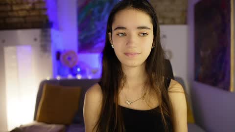 Snapshot of gia_paige18 chatting on December 18, 9:04 am Gia Paige18 online show from December 18, 9:04 am