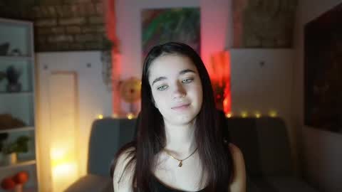 Snapshot of gia_paige18 chatting on February 24, 7:53 am Gia Paige18 online show from February 24, 7:53 am