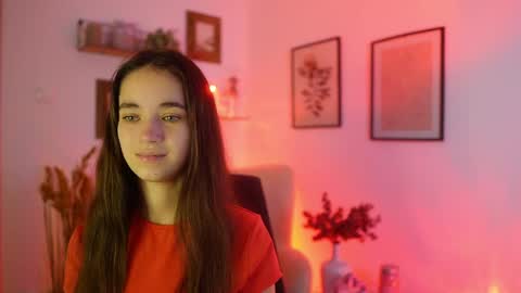 Snapshot of gia_paige18 chatting on September 15, 8:44 am Gia Paige18 online show from September 15, 8:44 am