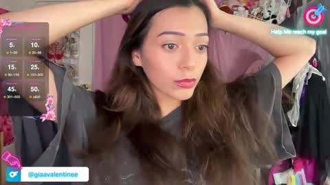 Gia online show from September 14, 11:35 pm