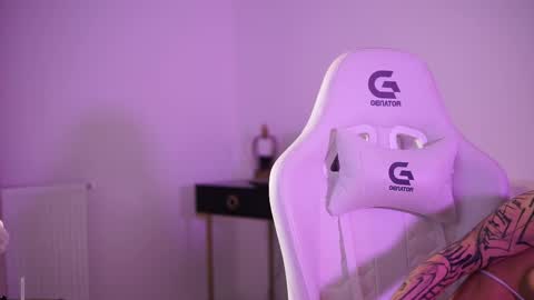 giainked online show from December 3, 1:30 am