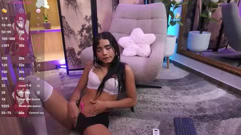 gianovak online show from November 22, 1:25 pm