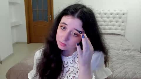 Kate online show from December 2, 11:23 am