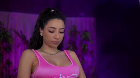 Gina online show from November 13, 8:30 pm