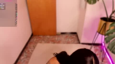 Julie online show from November 11, 3:46 am