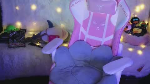 Ginger online show from April 1, 4:26 pm