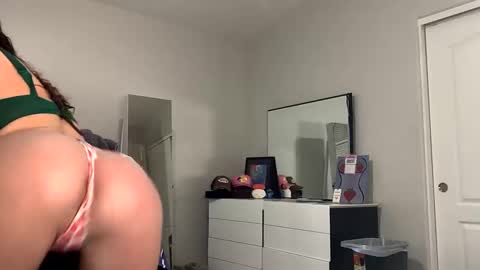 Snapshot of gingerfox777 chatting on February 13, 4:00 am gingerfox777 online show from February 13, 4:00 am