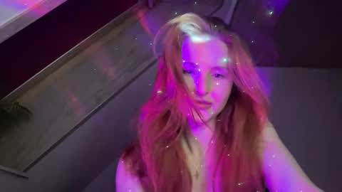 Gingerlady online show from November 1, 4:16 am