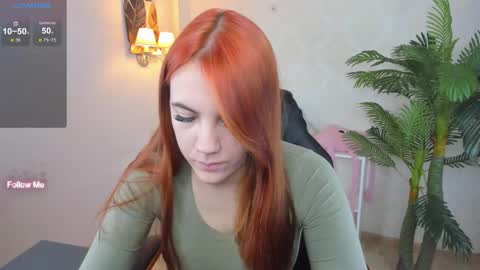 gingerr_pie online show from December 16, 4:51 am