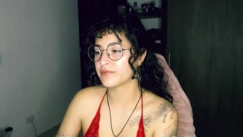 giny_bean online show from February 17, 9:41 am