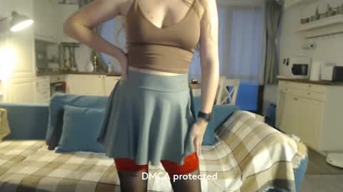 Snapshot of girlfrend10 chatting on February 15, 3:28 pm Girlfriend online show from February 15, 3:28 pm