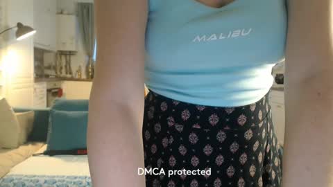 Snapshot of girlfrend10 chatting on February 25, 3:31 pm Girlfriend online show from February 25, 3:31 pm