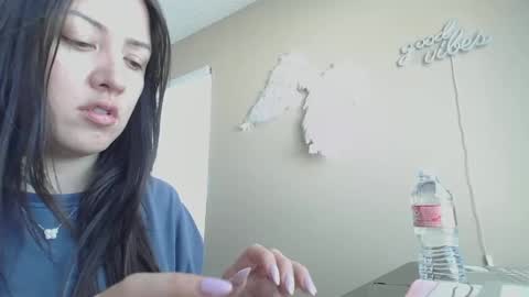 Jasmine online show from March 3, 7:09 pm