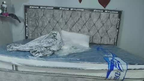 girlshot69z online show from March 1, 3:50 am