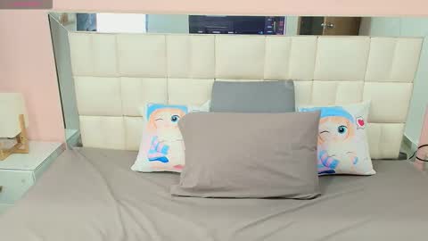 Gisell online show from December 18, 12:21 pm