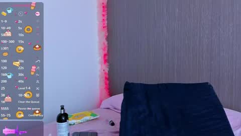 gisellove01 online show from April 13, 8:15 am