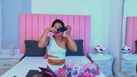 giselltoro online show from April 10, 12:00 pm