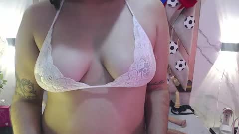 giselslut online show from July 10, 6:30 pm