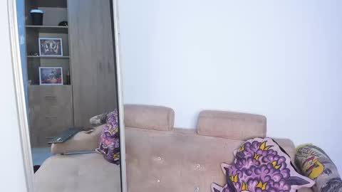 Snapshot of giuliacash chatting on September 15, 4:04 pm GiuliaCash online show from September 15, 4:04 pm