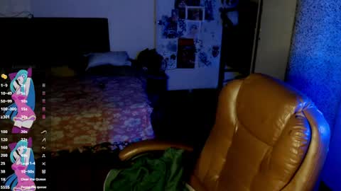 dirtyvenom online show from April 10, 3:23 am