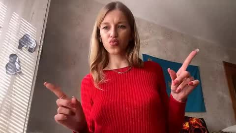 gladyswigg online show from April 4, 1:43 pm