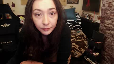 Glamourhottie online show from February 22, 9:43 am