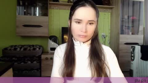 Snapshot of glassi chatting on February 10, 11:46 am glassi online show from February 10, 11:46 am