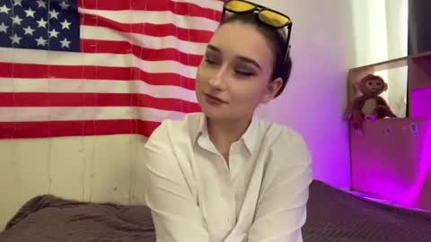Milena online show from May 4, 6:06 am