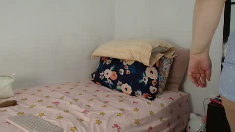 suzy online show from April 21, 2:26 am