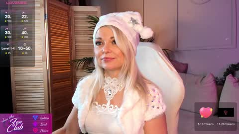 Snapshot of gloria_lovely chatting on December 25, 11:11 am Gloria online show from December 25, 11:11 am
