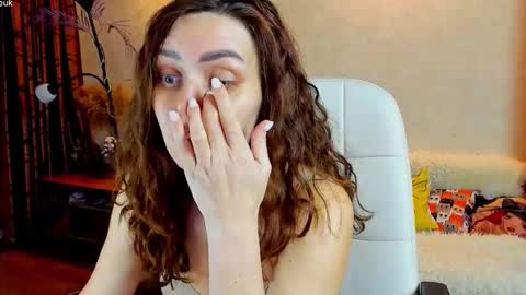 Gloria Wood online show from November 29, 9:19 pm