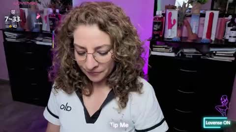 Snapshot of gloriacrespo chatting on October 2, 7:41 pm gloriacrespo online show from October 2, 7:41 pm