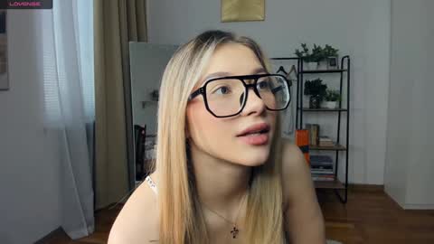 Cherry online show from March 1, 7:52 am