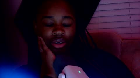 Snapshot of goddessssbrii chatting on October 2, 6:29 am Goddess Bri online show from October 2, 6:29 am