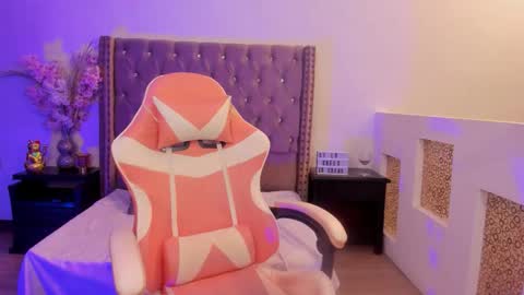 Goldentempt online show from February 6, 3:15 pm