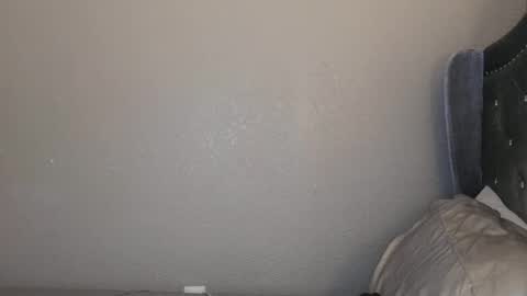 goodgirlliv online show from November 18, 4:13 am