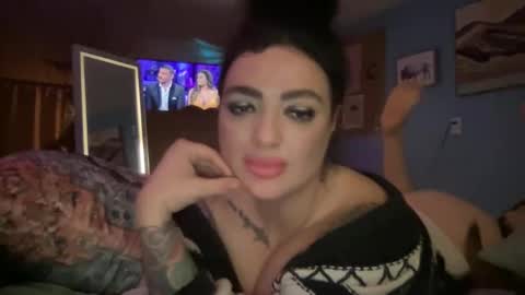 goodjujules online show from December 19, 8:06 am